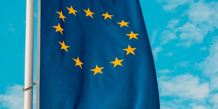 Nieuw Europees Modelcontract voor internationale doorgifte